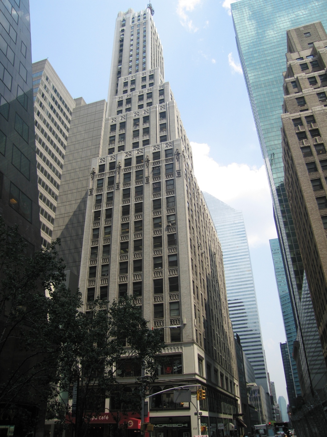 Newmark - 515 Madison Ave
