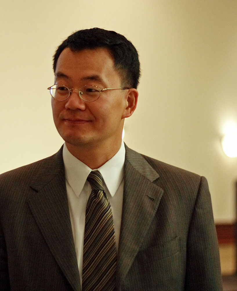 Dr. Lawrence Yun, PHD