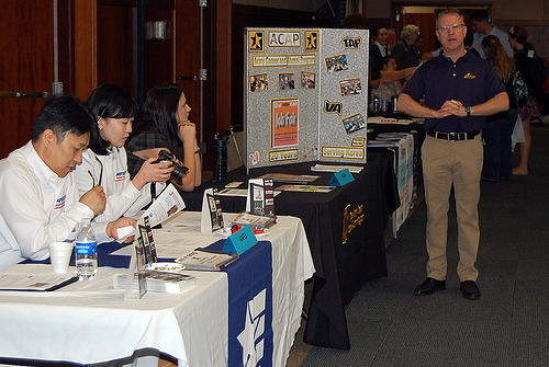 030812 - EconWatch Job Fair user USAG-Humphreys