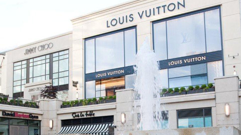 Louis Vuitton Seattle Bravern Store in Bellevue, United States