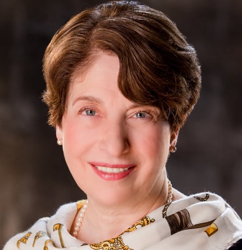 MTI4-Headshot-Suzan_Amato