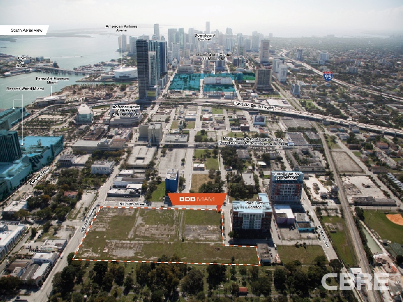 NE 2nd Ave and 17th St Downtown Miamia