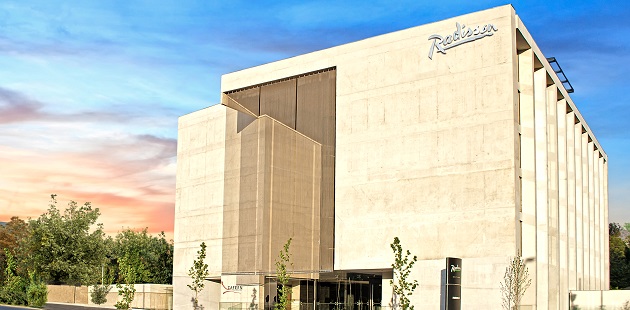 Radisson Petra La Dehesa Hotel