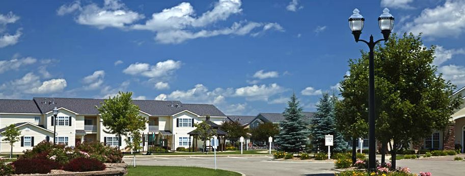 Grandeville at Cascade Lake
