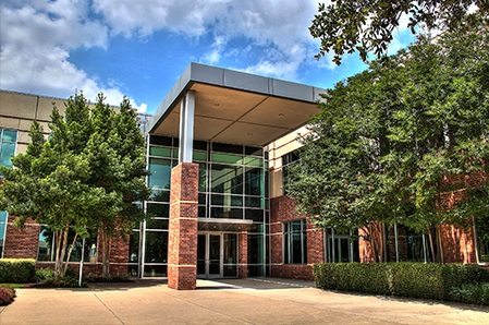 Amber Oaks Corporate Center