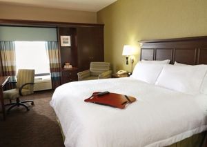 Guestroom at Hampton Inn Pittsburgh Wexford-Sewickley,