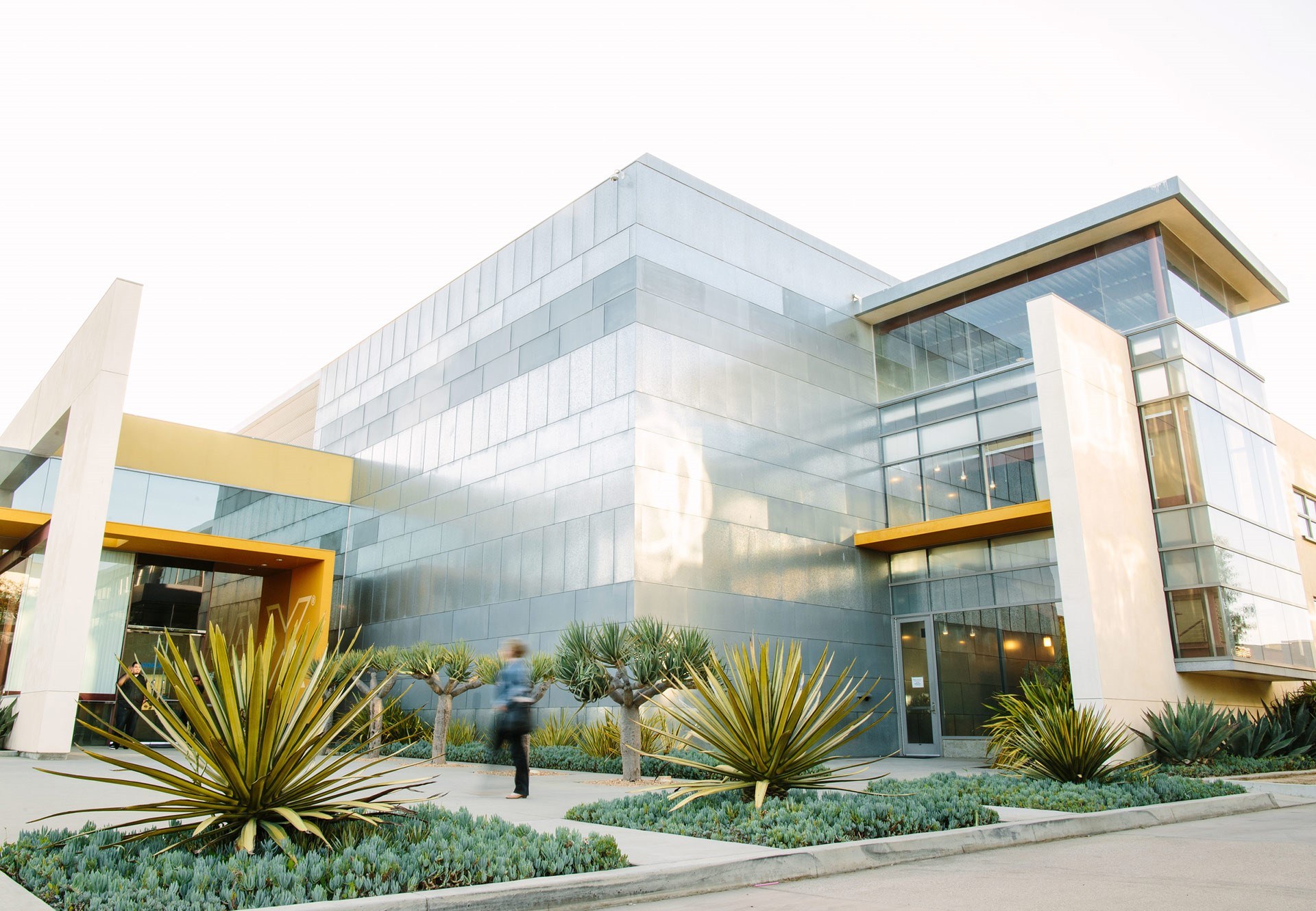 Santa Monica Office Campus Changes Hands in $400M Deal - Commercial ...