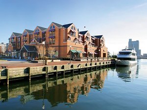 Pier 5 Hotel Baltimore, Curio Collection by Hilton