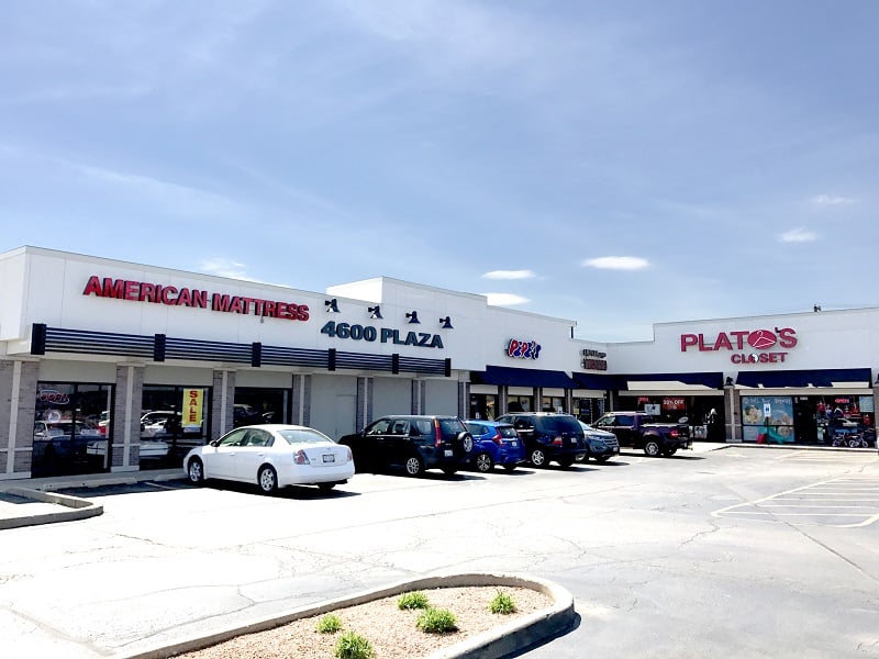 4600 Plaza, Harwood Heights