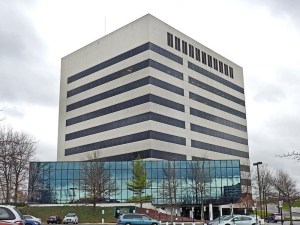10 Woodbridge Center Drive