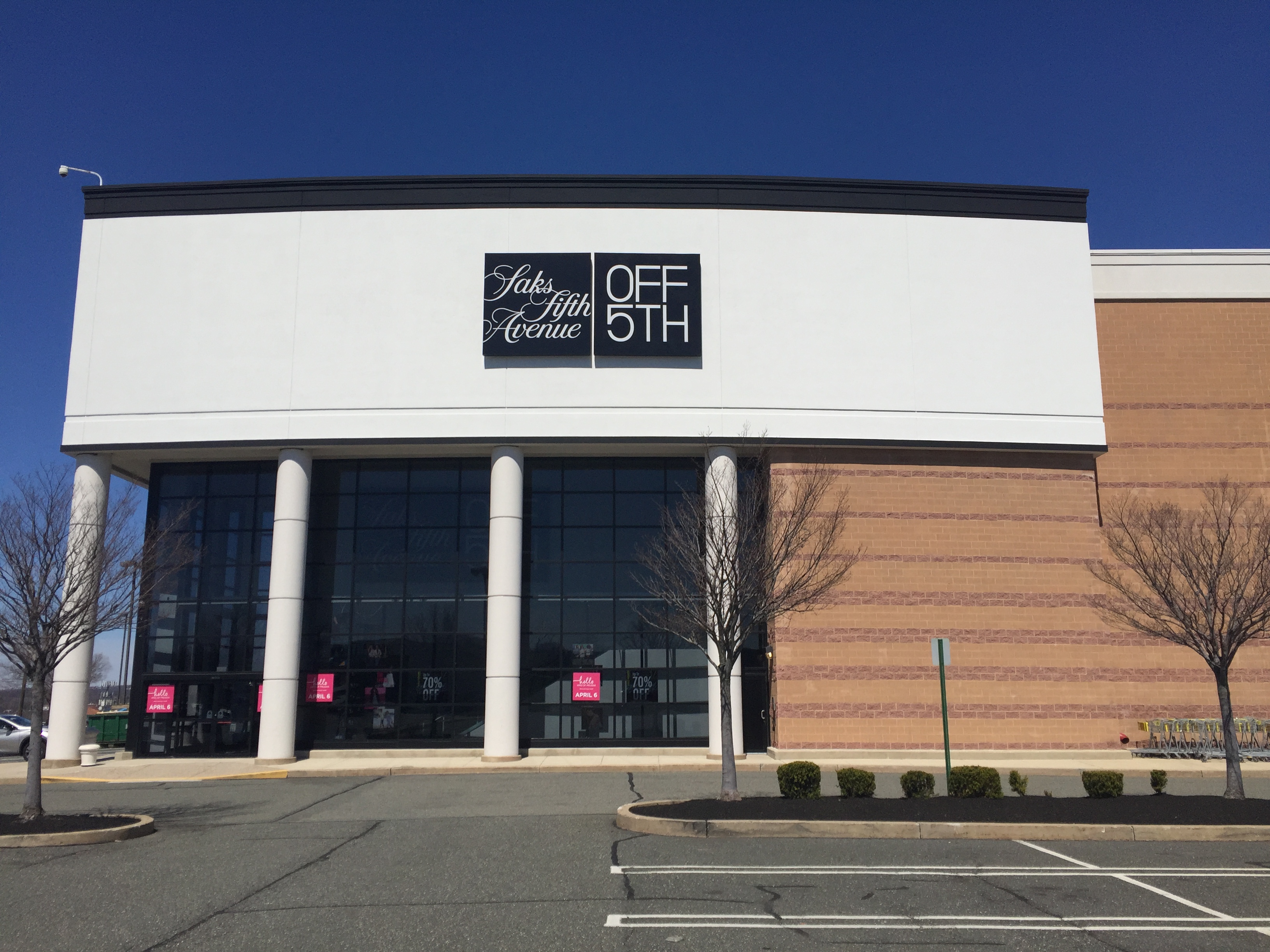 Saks OFF 5TH Opens New Philadelphia Store - Commercial Property Executive