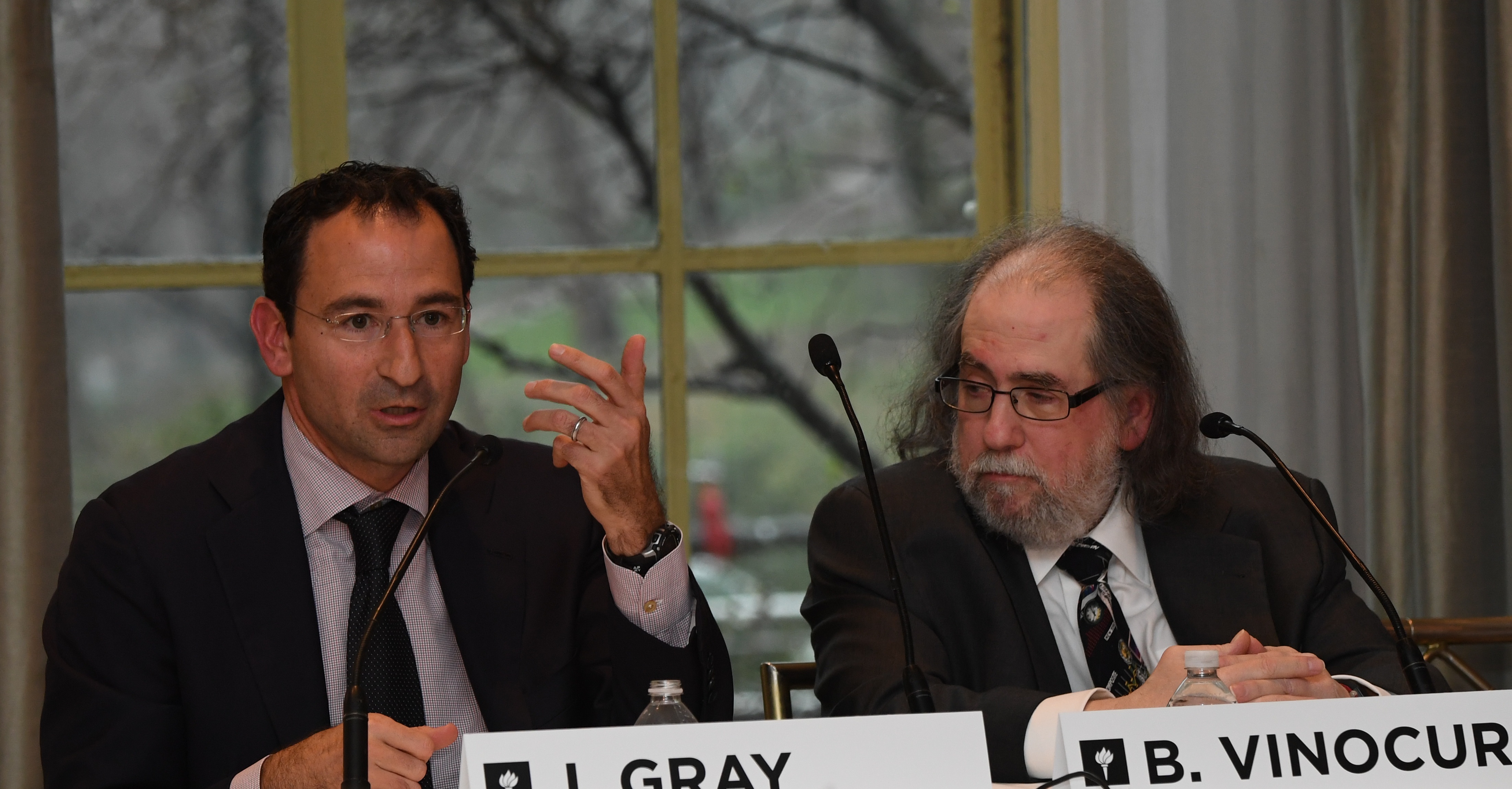 Jonathan Gray (left) and moderator Barry Vinocur.