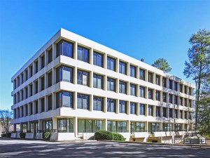 4 Executive Park Drive NE