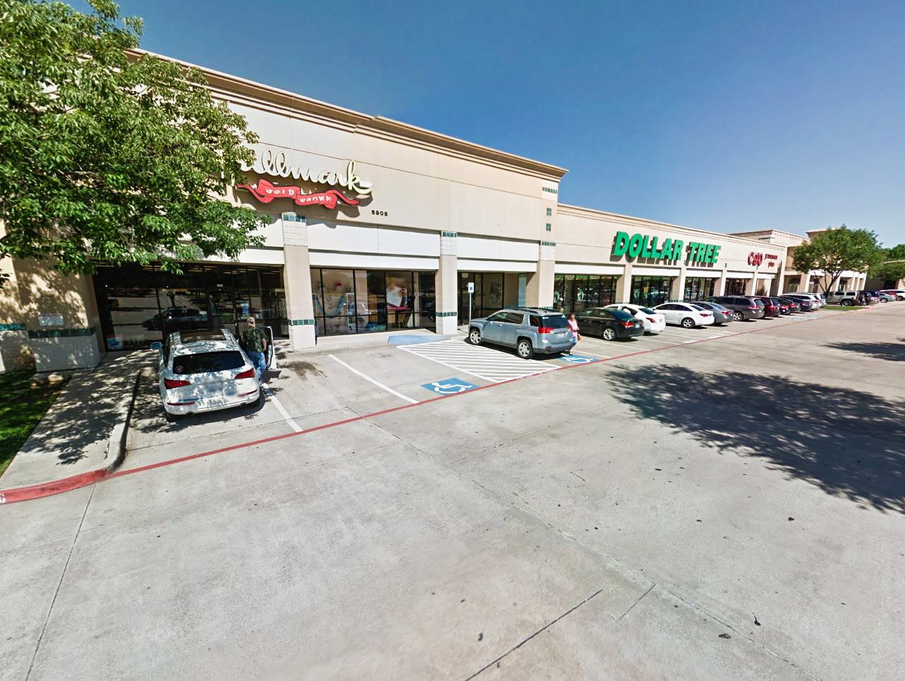 Sublett Corners Shopping Center in Arlington, Texas