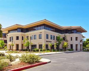 2945 Towngate Road in Westlake Village, Calif.