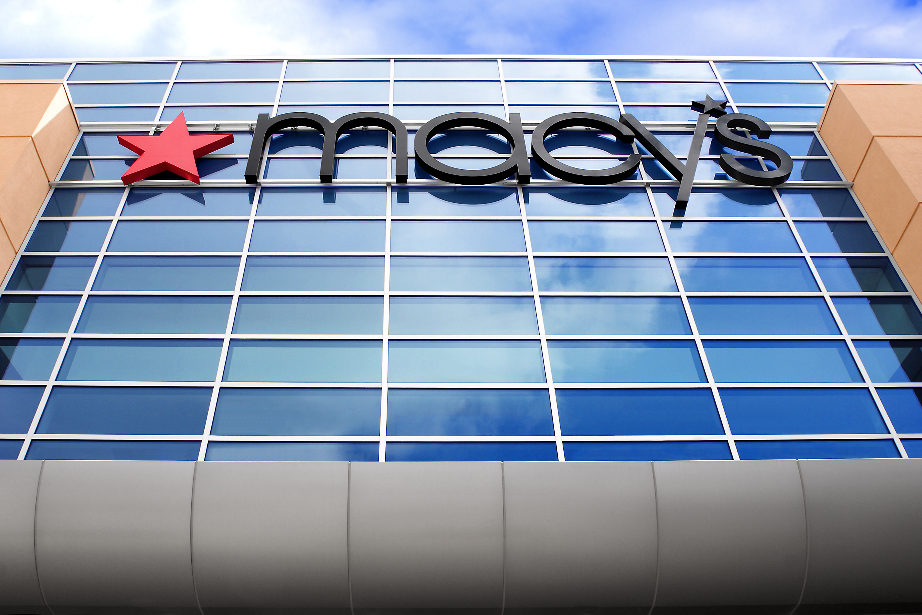 Store closings by Macys and other chains have grabbed headlines, but losing an anchor can be a long-term gain for a center.