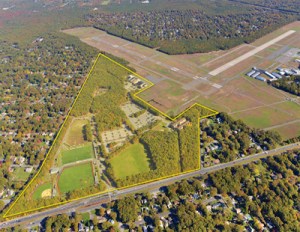 Aerial view of Dowling College's Brookhaven Campus
