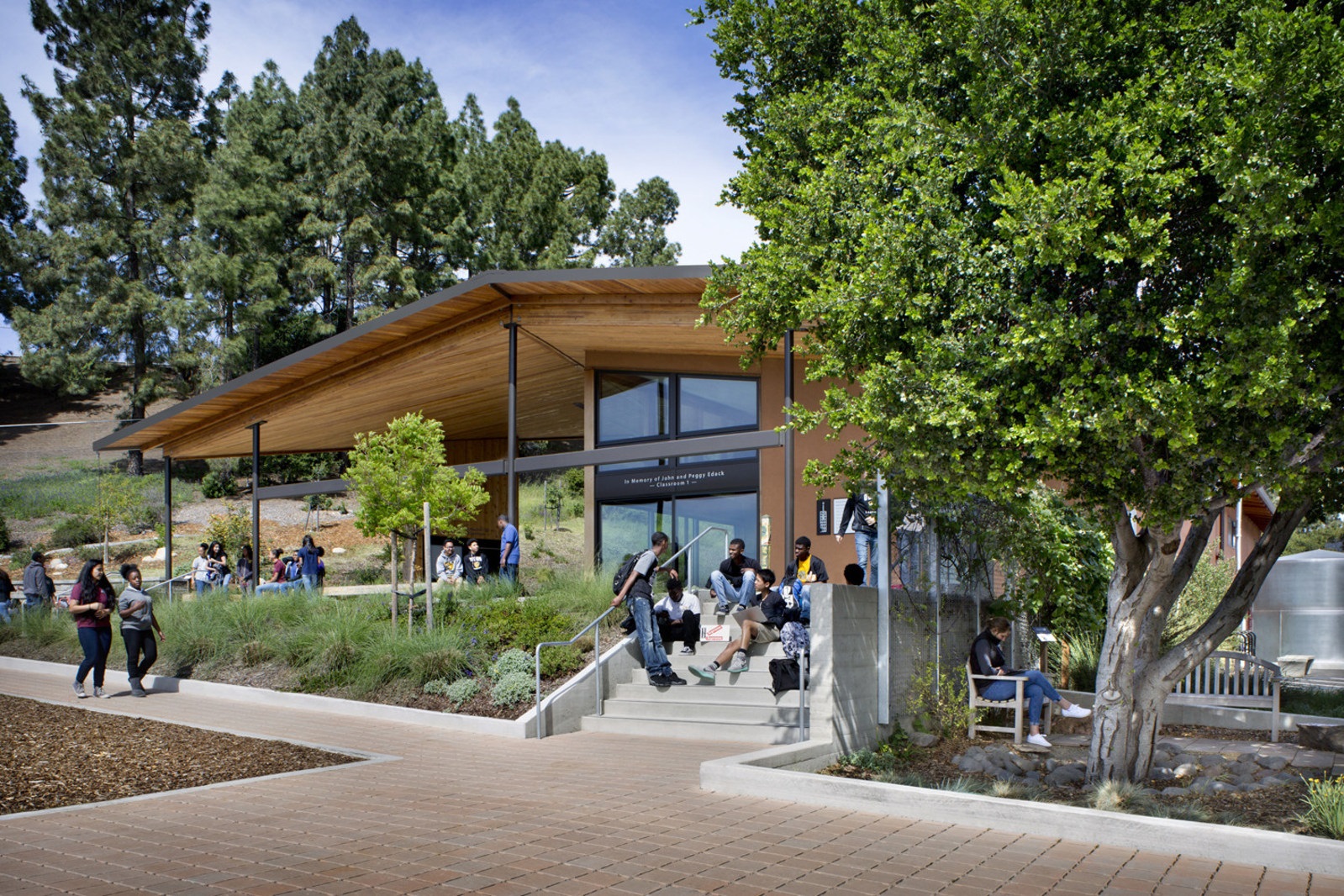 The Center for Environmental Studies at Bishop O'Dowd High School in Oakland, Calif. Photo by David Wakely
