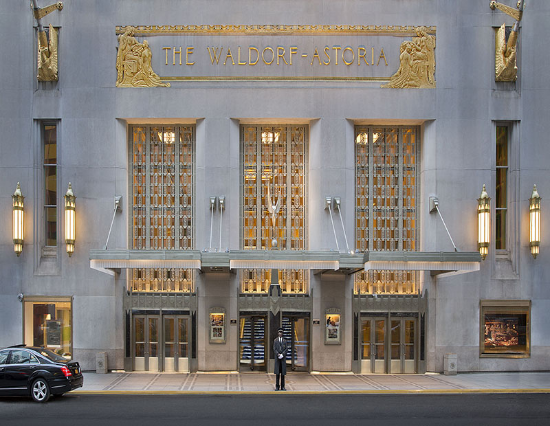 Waldorf Astoria New York Park Avenue entrance