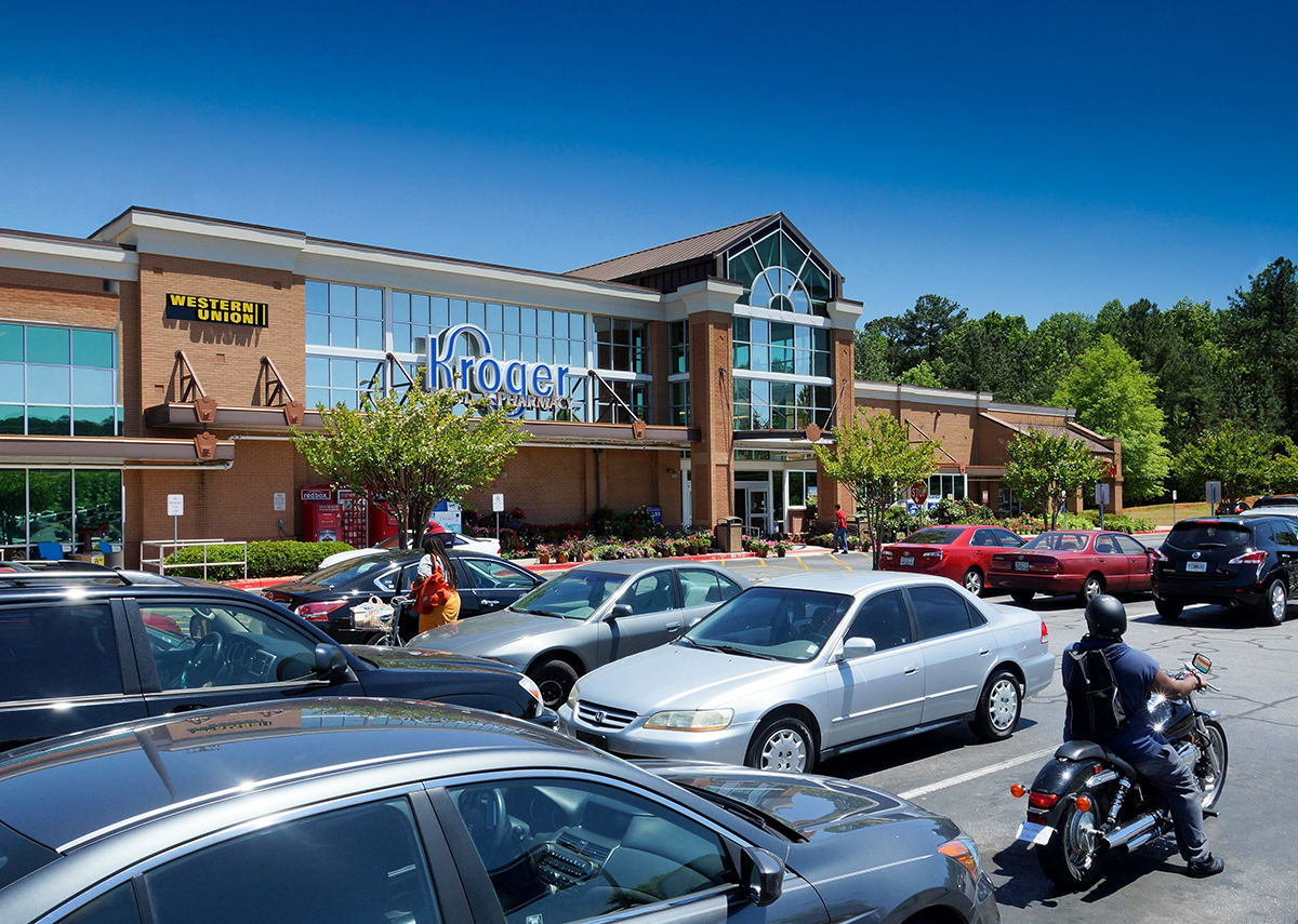 Situated in one of Georgia’s fasted growing counties, Dean Taylor Crossing in Suwanee, Ga., serves a population greater than 74,100 within a three-mile radius. Major tenants of the 92,318-square-foot shopping plaza include The UPS Store, Little Caesar’s Pizza and Wild Birds Unlimited.