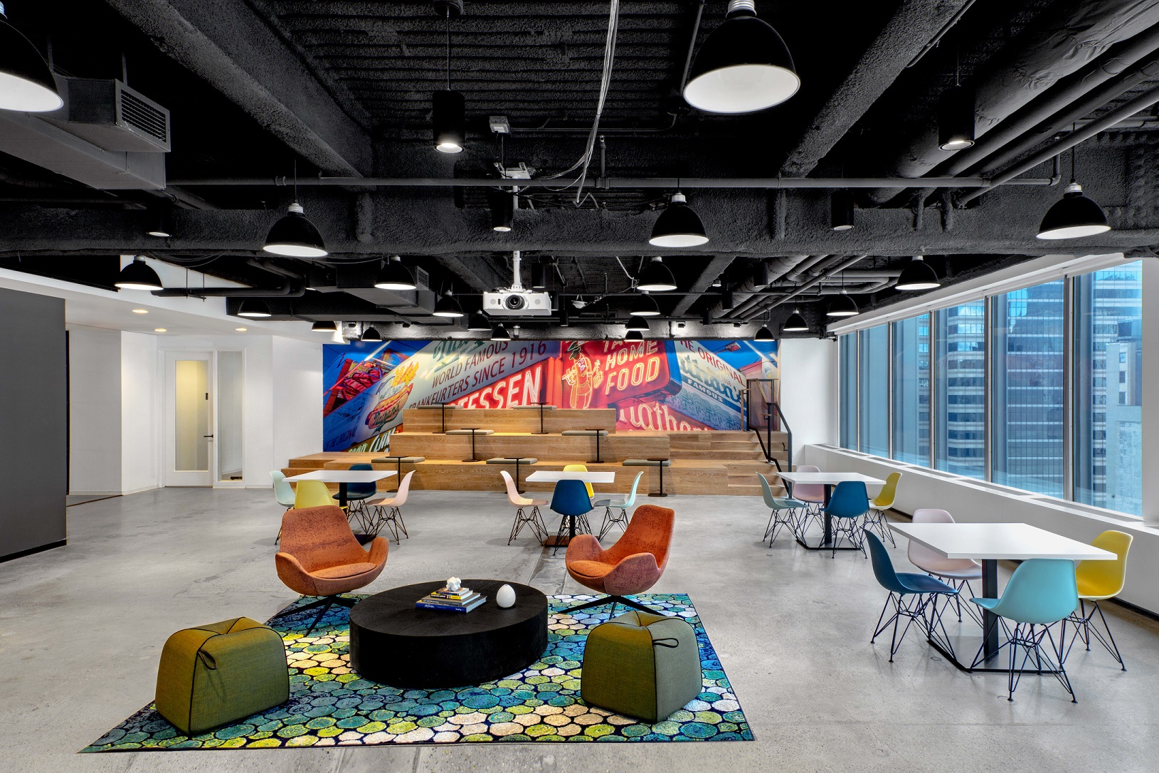 Booking.com NYC. Image courtesy of from Addie Godwin via TPG Architecture