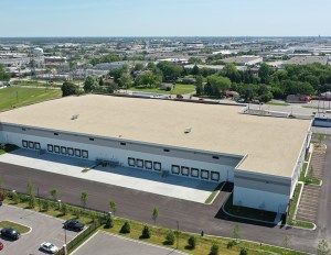 500 E Devon is situated on 8.3 acres of land in Elk Grove Village, IL. Developed by CA Industrial, this highly visible industrial site is minutes from I-90, I-294, I-390, Route 53 and O’Hare International Airport. Image courtesy of CA Industrial