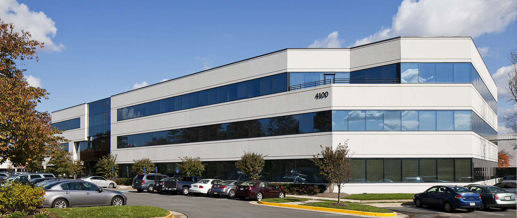 4200 Lafayette Center Drive Chantilly Va www.commercialsearch.com