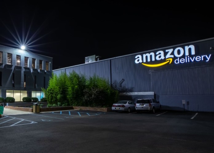 Image of Amazon Sign at Night.jpg?w=696