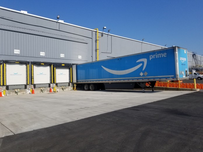 Image of SoPhi Logistics Center 4.jpeg?w=696