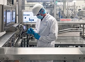 Abbott Laboratories worker in a nutritional products facility