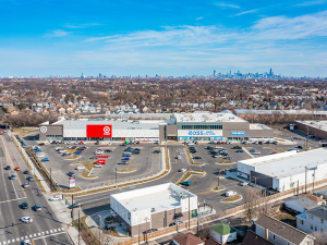 Chicago grocery-anchored retail center
