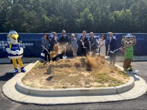 Breaking ground ceremony of Northside Medical Bufford. Image courtesy of Northside Hospital