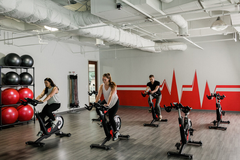 The fitness center at Terraces at Central Perimeter. JLL’s property management team at the site has placed an emphasis on activating the spaces for socialization, alongside providing them. Image courtesy of JLL