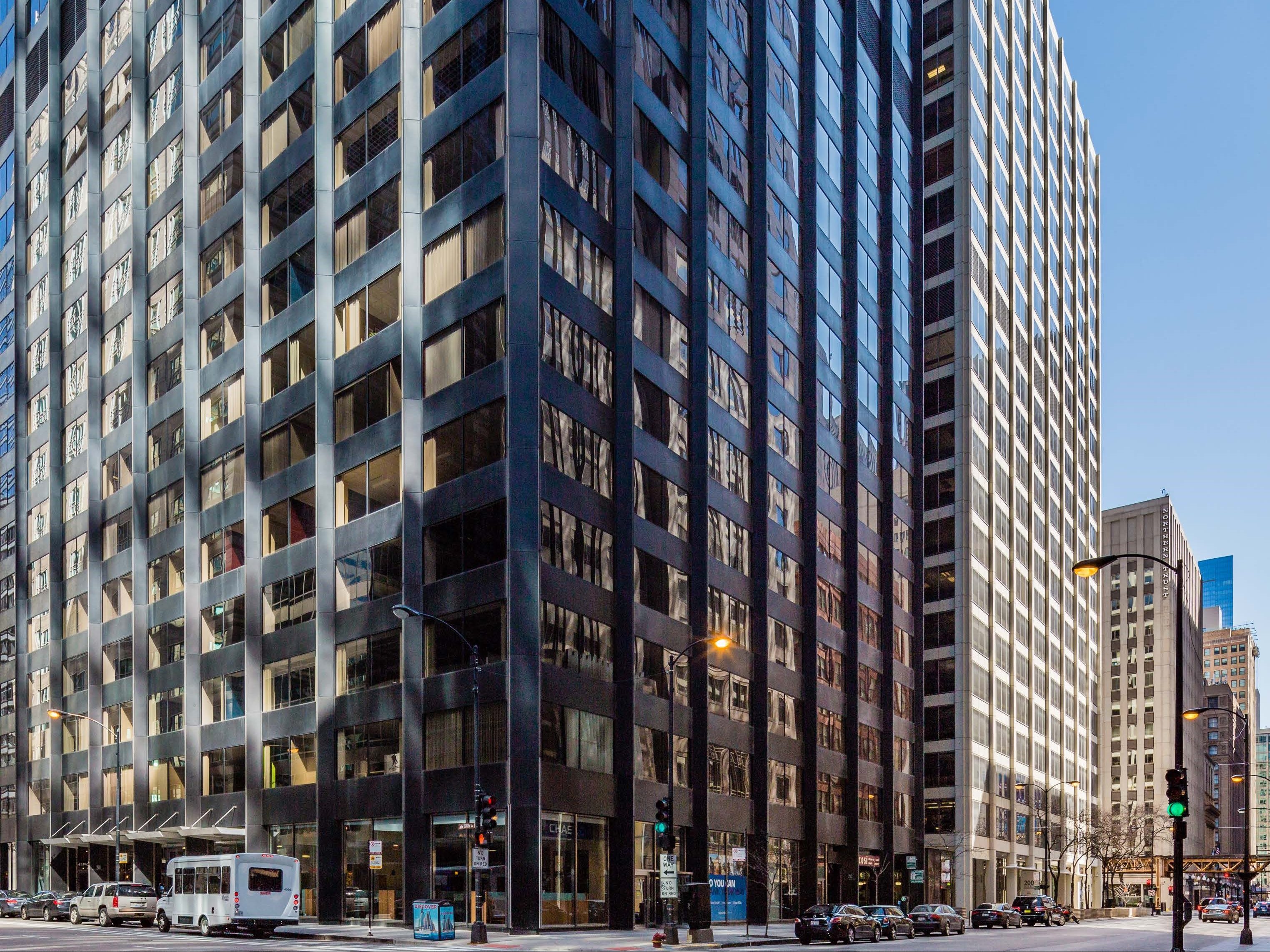 Menashe Properties Pays $45M for Chicago Tower