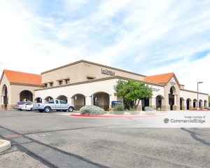 La Cholla Medical Center is among the four-property portfolio acquired by the joint venture. Image courtesy of CommercialEdge