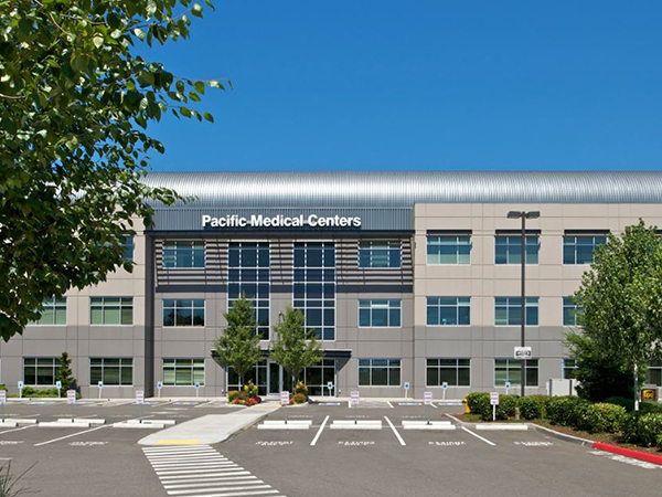 Exterior shot of Woodland Medical Plaza