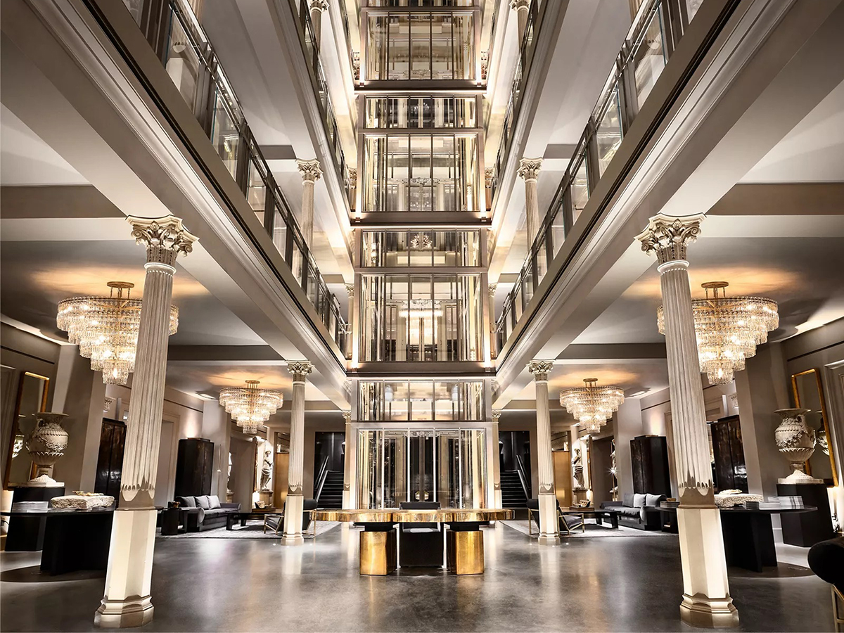 Restoration Hardware’s six-level home furnishings in New York offers a designer light installation and rooftop restaurant. The company was an early adopter of the showroom model. Image courtesy of Restoration Hardware