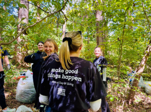 Avison Young employees during the Day of Giving, a company initiative. Avison Young is taking DEI seriously, and has done so before it became a buzzword. Image courtesy of Avison Young