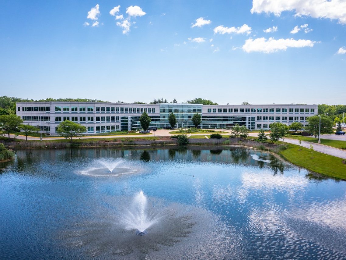 Bannockburn Corporate Center is a 209,225-square-foot office building in Chicago's North Shore submarket.