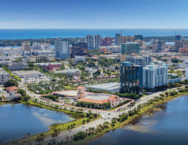 Aerial photo of 1100 Banyan in West Palm Beach Florida.