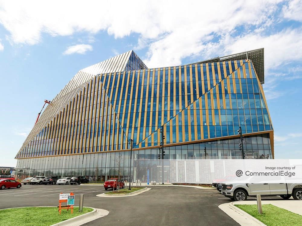 Exterior shot of 3625 Potomac Ave., a 298,864-square-foot office building in Alexandria, Va.