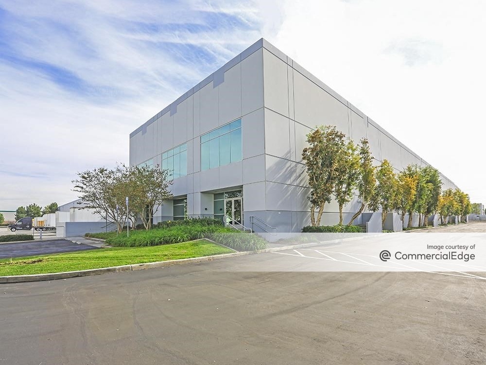 Exterior shot of 701 S. Sally Place, an industrial facility in Fullerton, Calif.