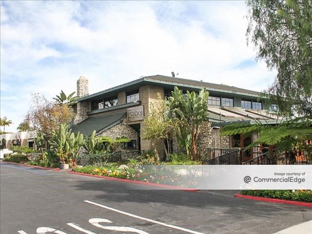 Seligman Refinances Orange County Mixed-Use