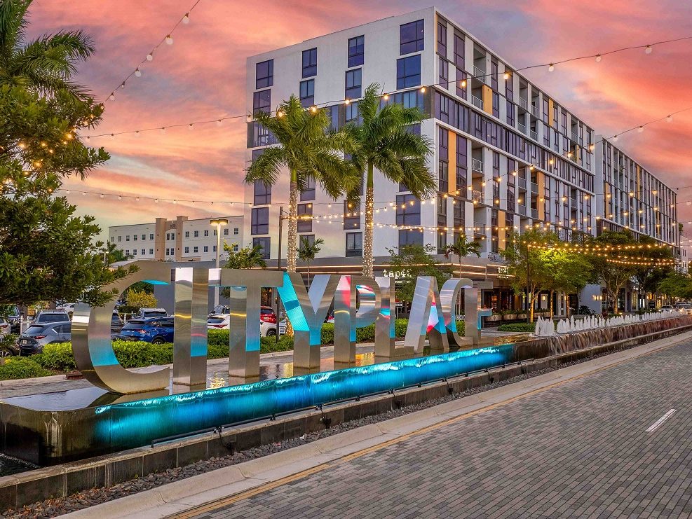 Exterior shot of the center plaza at CityPlace Doral, a 235,000 square foot grocery-anchored entertainment center in Doral, Fla.