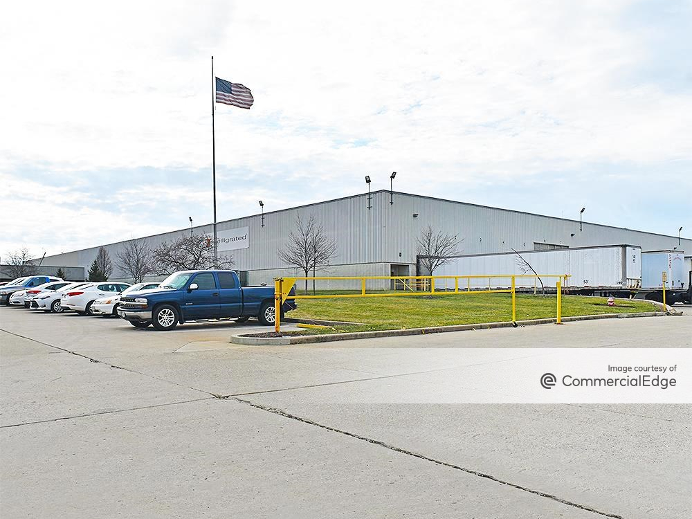 Exterior shot of a warehouse in Cincinnati that Plymouth Industrial REIT acquired earlier this year.