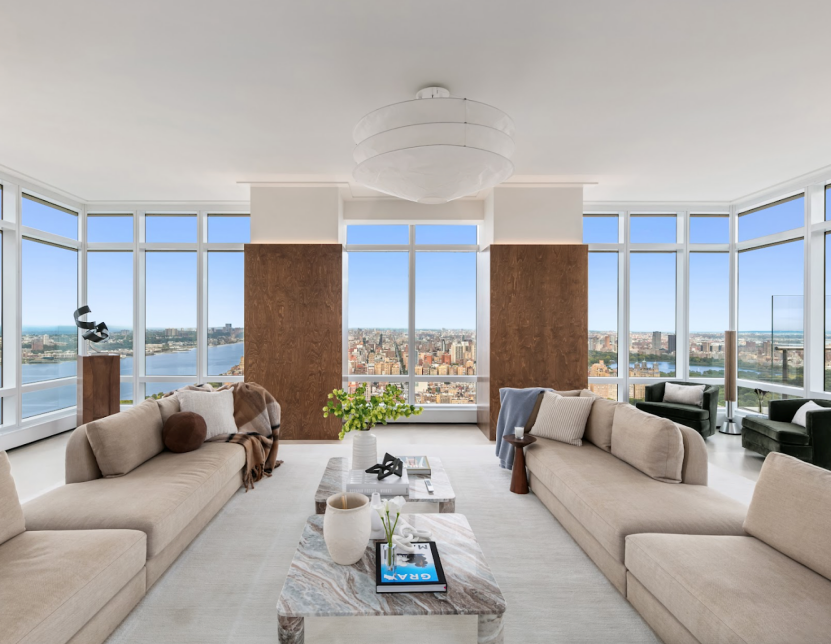 A panoramic view of 200 Amsterdam’s Penthouse Two, perched high above the Upper West Side. The residence has become a symbol of pop culture placemaking, featured in multiple TV shows and films that elevated its status as both a luxury asset and a cultural touchpoint.