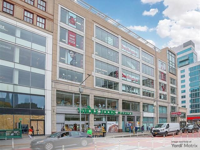 Exterior shot of 4 Union Square South, a 204,000-square-foot retail property in Manhattan.