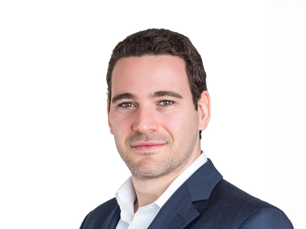 Alex Horn headshot