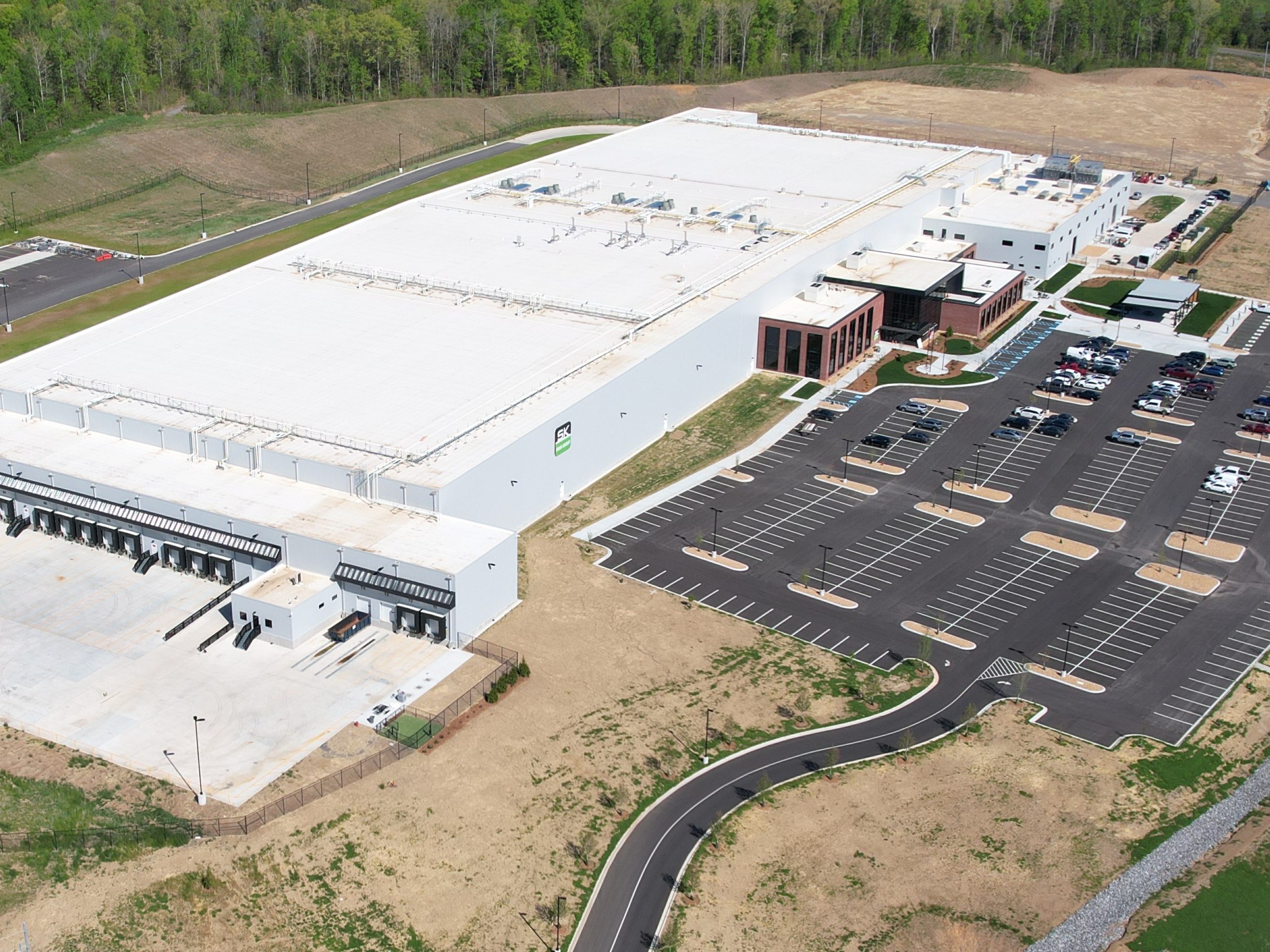 Aerial shot of 350,000-square-foot industrial facility in Tennessee