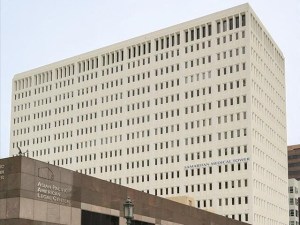 Exterior shot of Good Samaritan Medical Tower, a medical outpatient facility in Los Angeles.